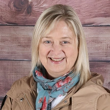 Magda Tibshraeny Magda Tibshraeny